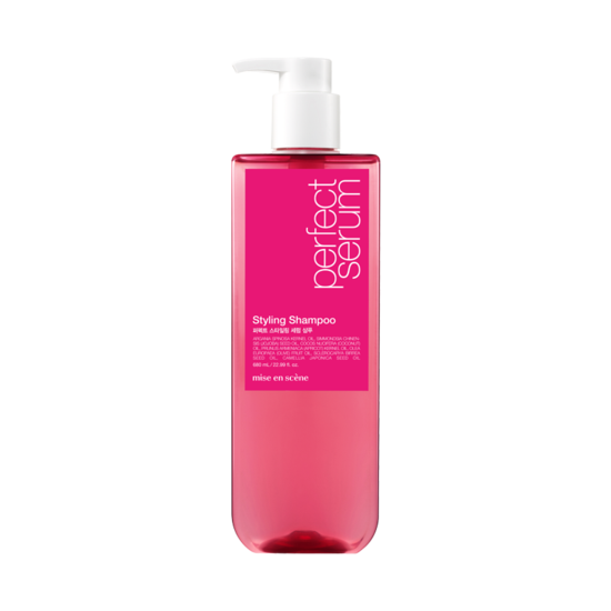 680ml golden bottle of Mise-en-scène Perfect Styling Serum Shampoo for volume and styling prep
