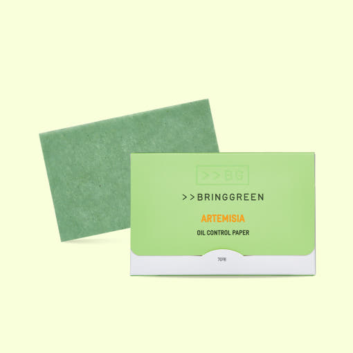 BRINGGREEN Artemisia Oil Control Paper – Korean blotting paper with artemisia powder to absorb excess oil and refresh skin without irritation.