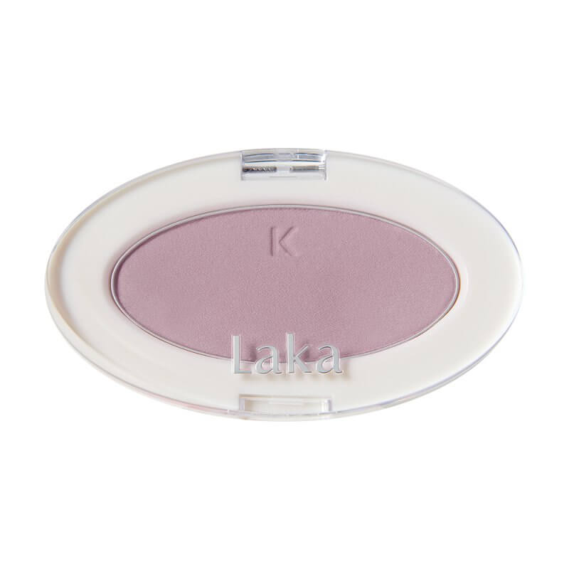 Laka Love Silk Blush in soft purple hue, featuring fine pearls for a luminous, transparent complexion.