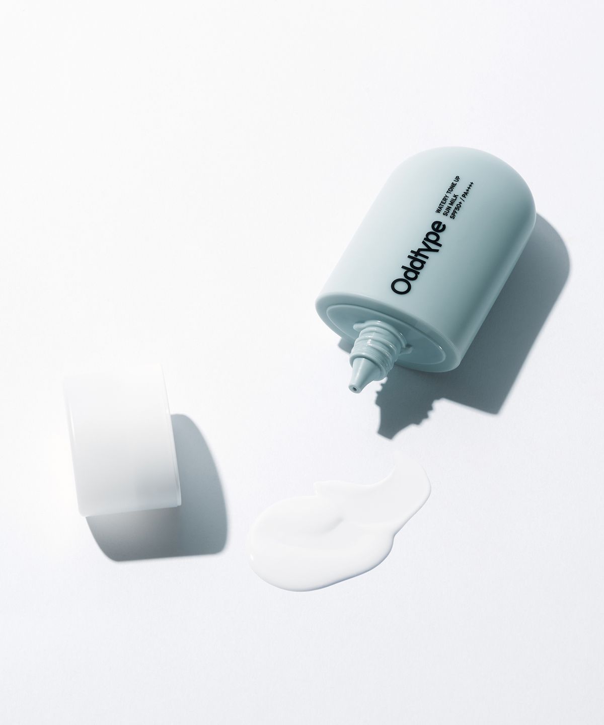 Oddtype – Wässrige Sonnenmilch zum Aufhellen, 50 ml